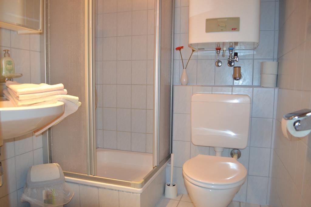 Gaestehaus Lindermuth プレッセッガー・ゼー 部屋 写真